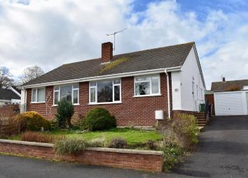 Semi-detached bungalow For Sale in Taunton
