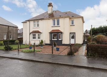 Semi-detached house For Sale in Kinross