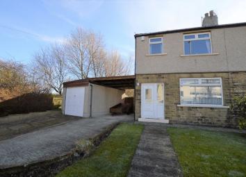 End terrace house For Sale in Pudsey