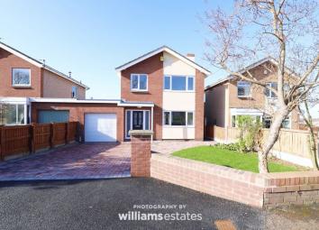 Detached house For Sale in St. Asaph