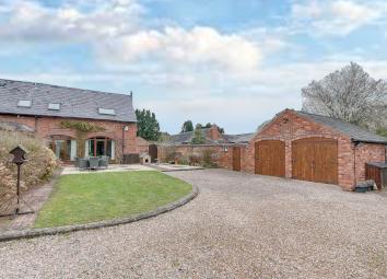 Barn conversion For Sale in Bromsgrove