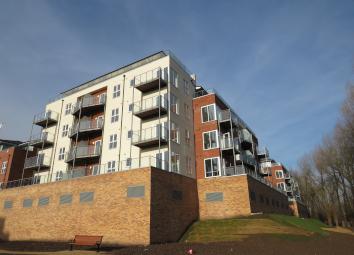 Flat For Sale in Warwick