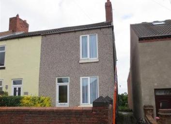 Semi-detached house To Rent in Ripley