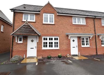 End terrace house For Sale in Worcester
