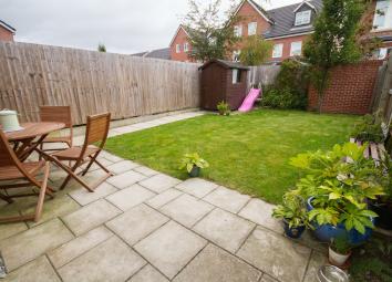 Town house For Sale in Southport