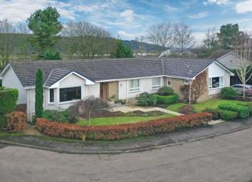 Detached house For Sale in Dollar