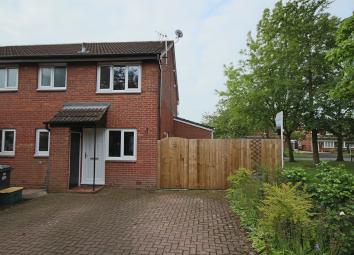 Town house To Rent in Preston