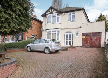 Detached house For Sale in Bilston