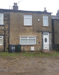 End terrace house To Rent in Bradford