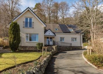Detached house For Sale in Innerleithen