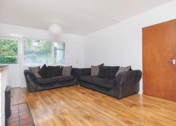 Semi-detached house To Rent in South Queensferry