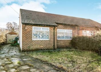 Bungalow For Sale in Leeds