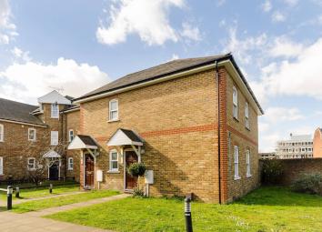 Flat For Sale in Kingston upon Thames