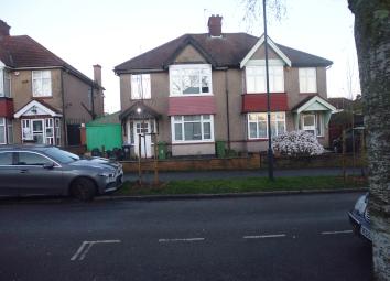 Semi-detached house To Rent in Wembley