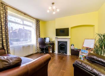 Terraced house For Sale in Bromley