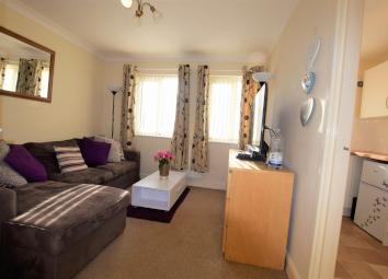 Flat To Rent in Bicester