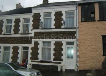 End terrace house To Rent in Newport