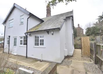 Cottage For Sale in Tewkesbury