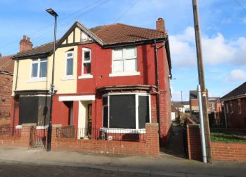 Semi-detached house For Sale in Doncaster