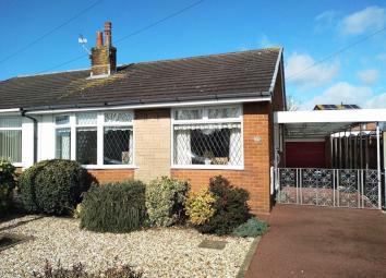 Semi-detached bungalow For Sale in Poulton-Le-Fylde