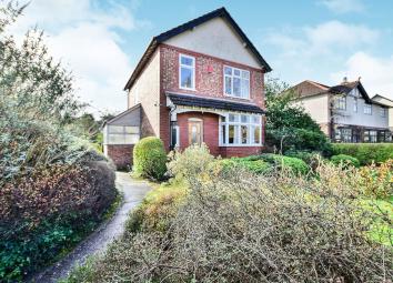 Detached house For Sale in Alderley Edge