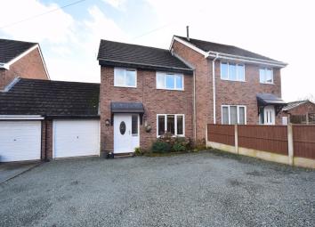 Semi-detached house For Sale in Malpas