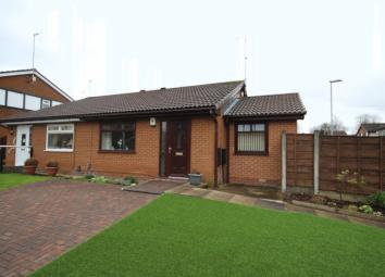 Bungalow For Sale in Heywood
