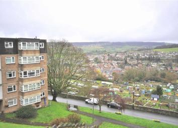 Flat For Sale in Stroud