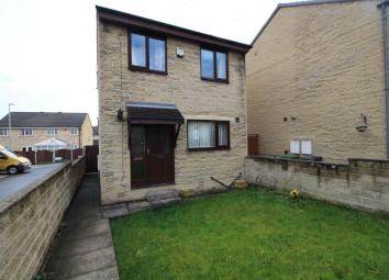 Detached house For Sale in Huddersfield