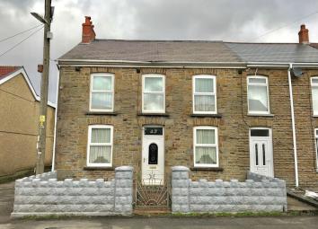 Terraced house For Sale in Ammanford