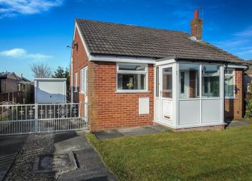 Detached bungalow For Sale in Poulton-Le-Fylde