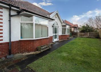 Detached bungalow For Sale in Thornton-Cleveleys