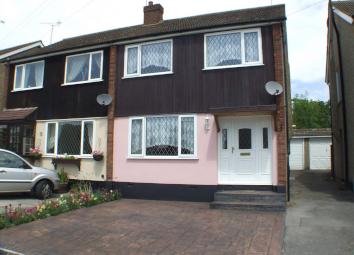3 Bedroom Semi-detached house to rent