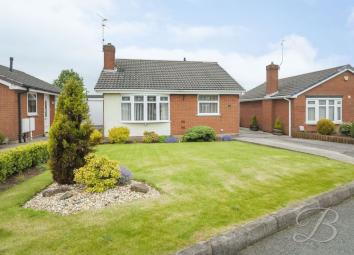 Detached bungalow For Sale in Sutton-in-Ashfield