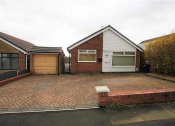 Detached bungalow For Sale in Bolton