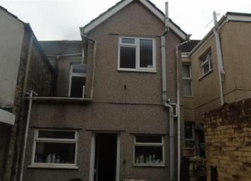 Terraced house For Sale in Swansea