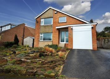 Detached house For Sale in Holmfirth