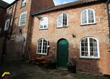 Terraced house For Sale in Retford