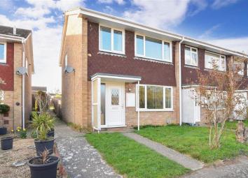 End terrace house For Sale in Maidstone