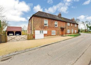 Detached house For Sale in Canterbury