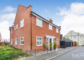 Detached house For Sale in Maldon
