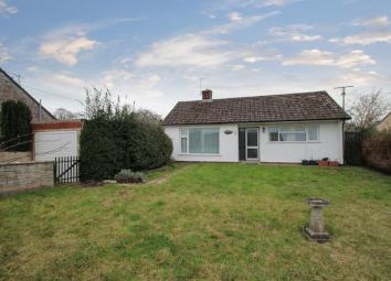 Detached bungalow For Sale in Somerton