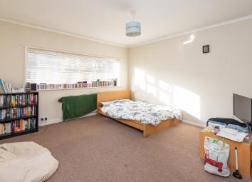 Flat To Rent in Brighton