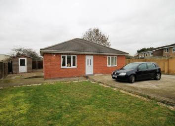 Bungalow To Rent in Romford