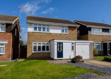 Detached house For Sale in Southend-on-Sea
