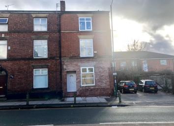 Flat To Rent in Hyde