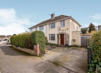 End terrace house For Sale in Oxford