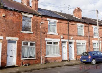 Terraced house For Sale in Mansfield
