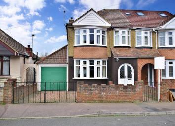 Semi-detached house For Sale in Rochester