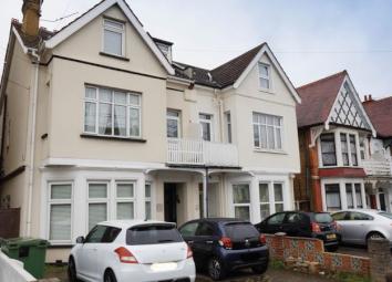 Flat To Rent in Westcliff-on-Sea